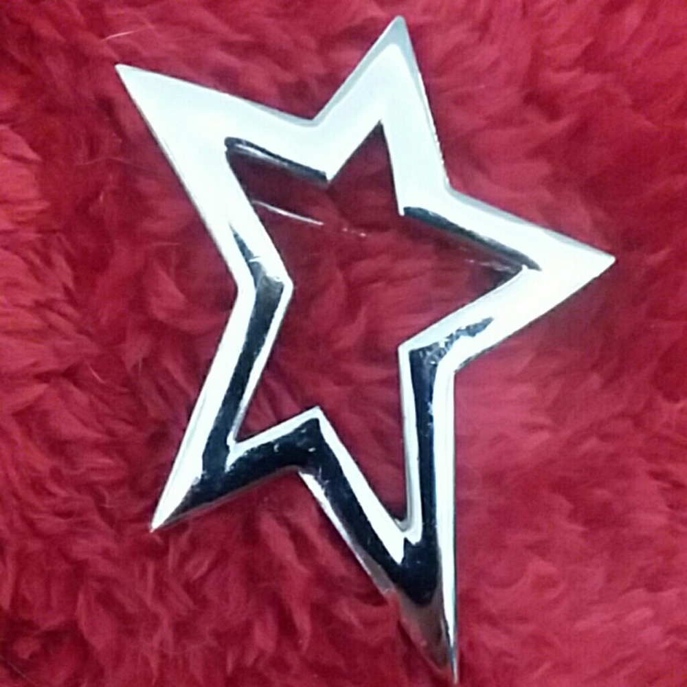 Retro Vintage 1970's Star Pin